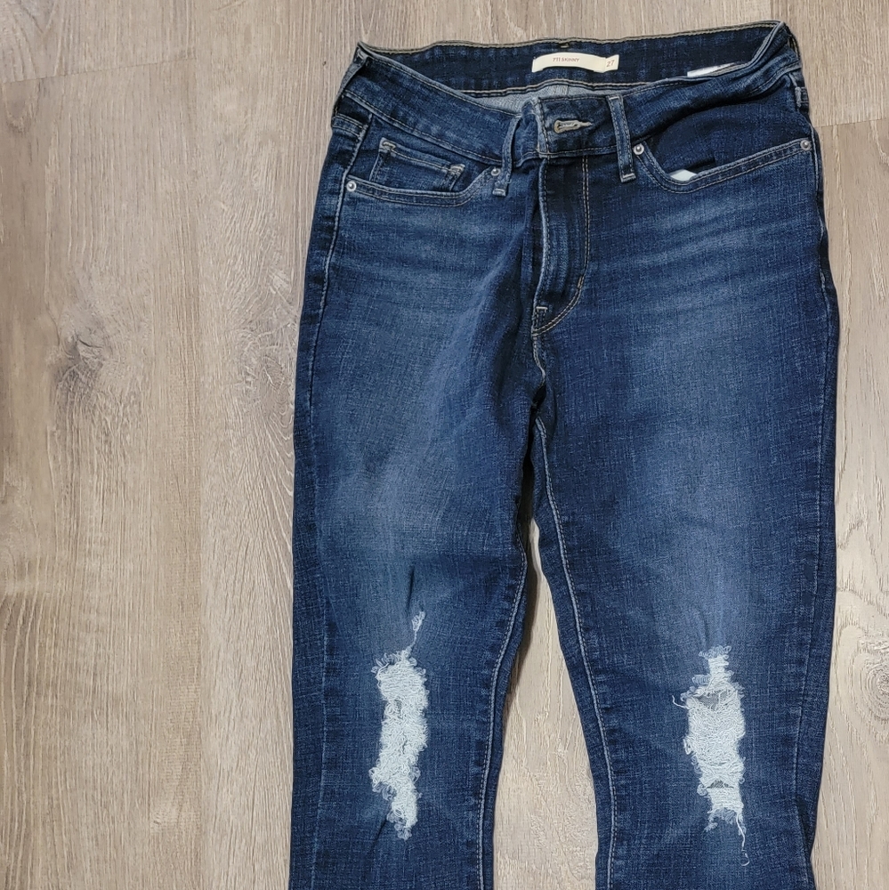 Womens 711 levi jeans